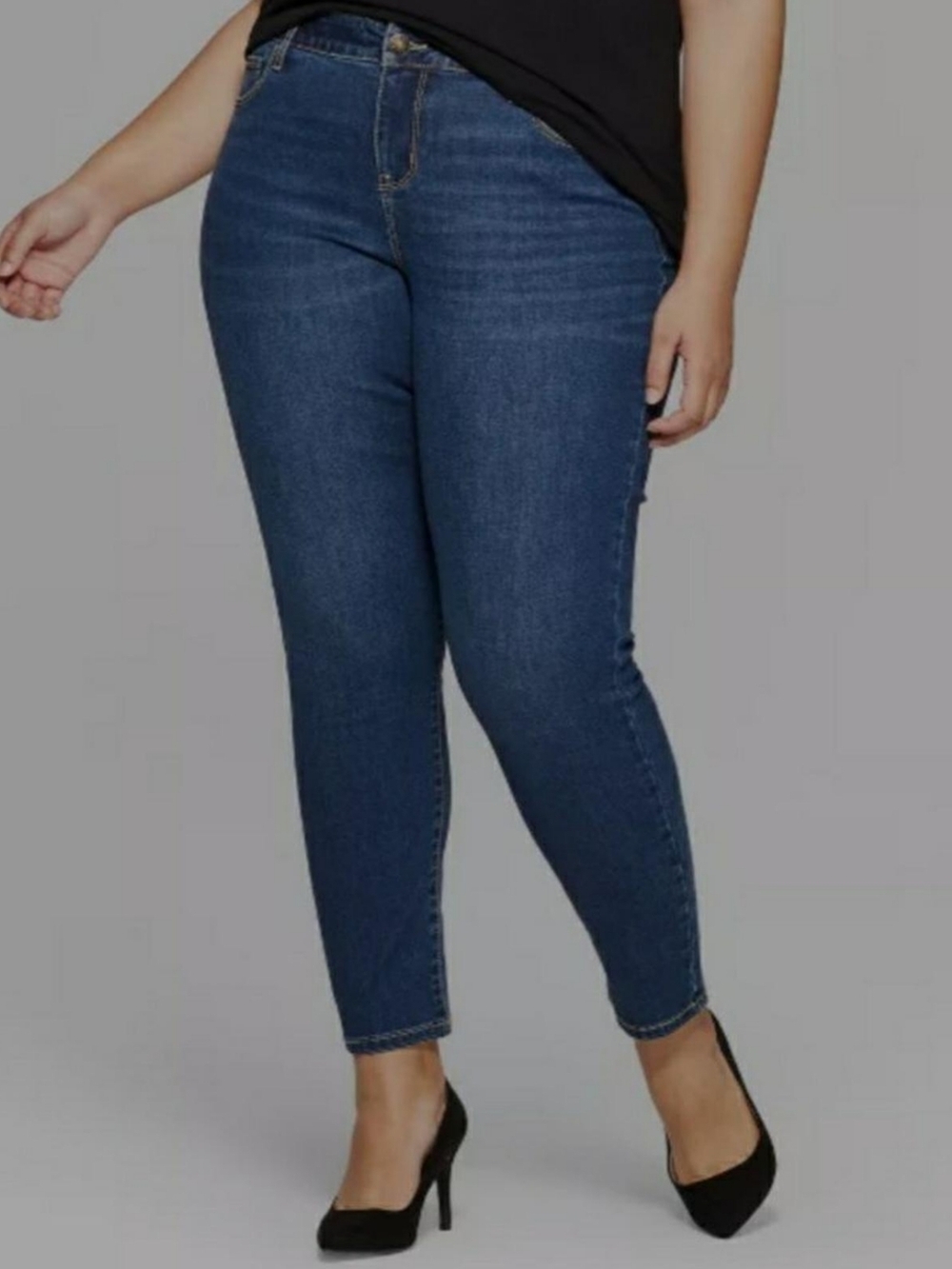 Ava & Viv Plus Size High-Rise Skinny Jeans in Dark Blue Size 16W
